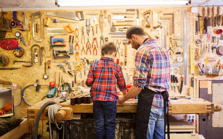 Aménager et mieux organiser un atelier grâce à un établi